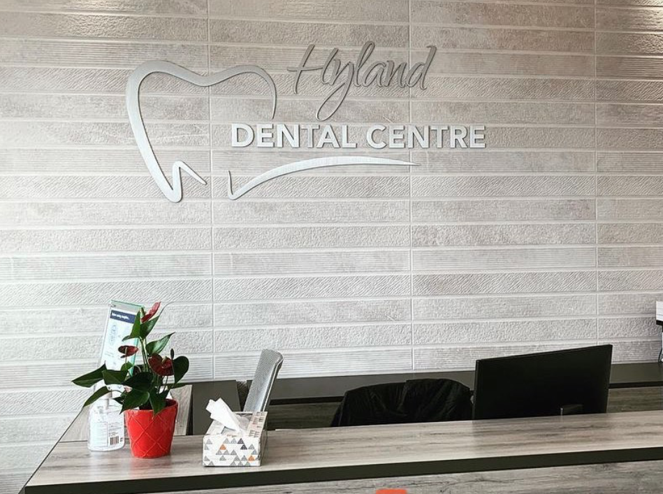 Dentist Near Me in London, Ontario | Reliable Local Dental Clinic 7 Reception at Hyland Dental Centre, the dentist near me chosen by many London, Ontario families